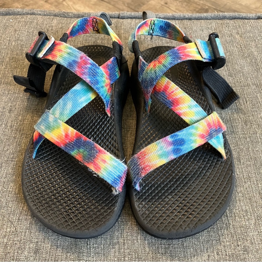 Chaco Zx1 ecothread sandals size 2